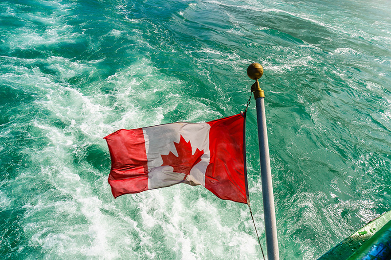 vessel licensing and registration in Canada